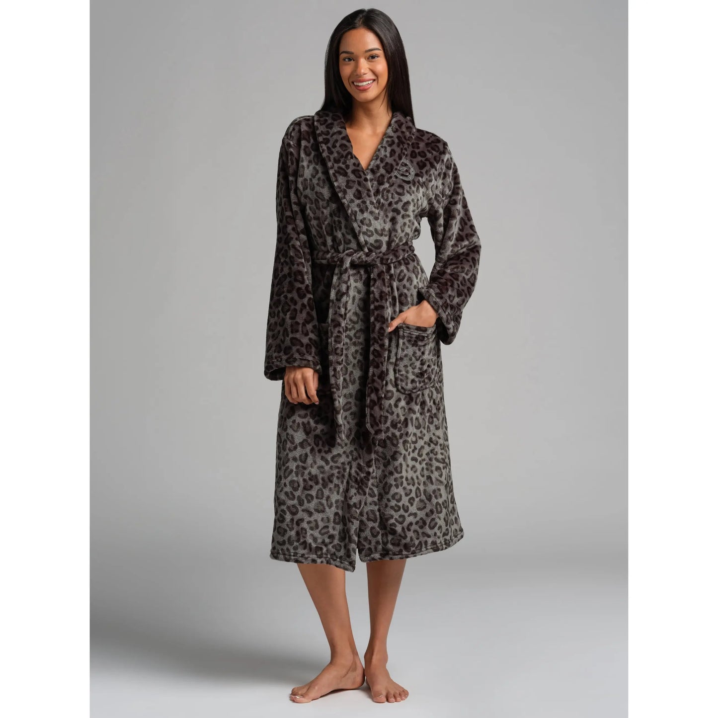 Ultra-Soft Unisex Plush Robe with Deep Pockets, Flattering Fit & Indulgent Comfort